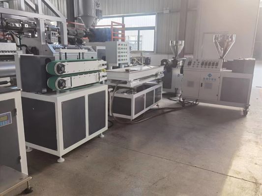 ผู้ถือป้ายแบนเนอร์แสดงผล POP PVC Profile Extrusion Line Extrusion Machine