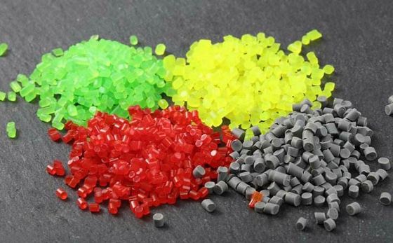 เม็ด TPE กันลื่นนุ่ม TPE Elastomer สำหรับที่จับปากกา