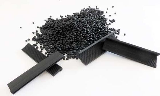 วัสดุสีดำ TPV PP EPDM สารประกอบสำหรับแถบซีลอาคาร