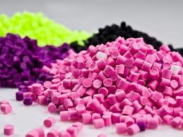 เทอร์โมพลาสติก Thermoset Elastomer เทอร์โมพลาสติกที่มีสภาพคล่องสูงสำหรับเคสโทรศัพท์มือถือ