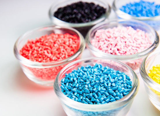 การดูดซับแรงกระแทก TPE Granules TPE Compound สำหรับกระเบื้อง Interlock